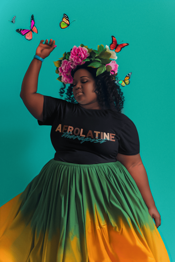 Model wearing Oyanova AFROLATINE Therapist Black Tshirt