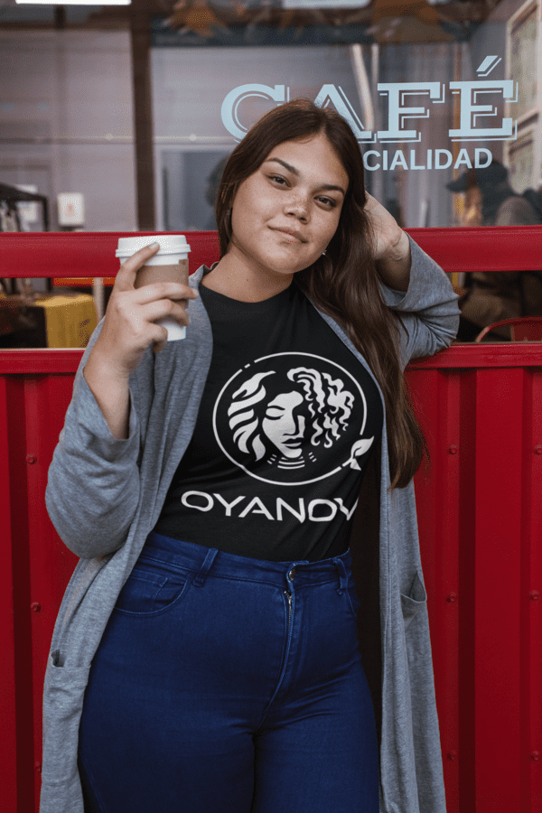 Model wearing Oyanova Black Tshirt